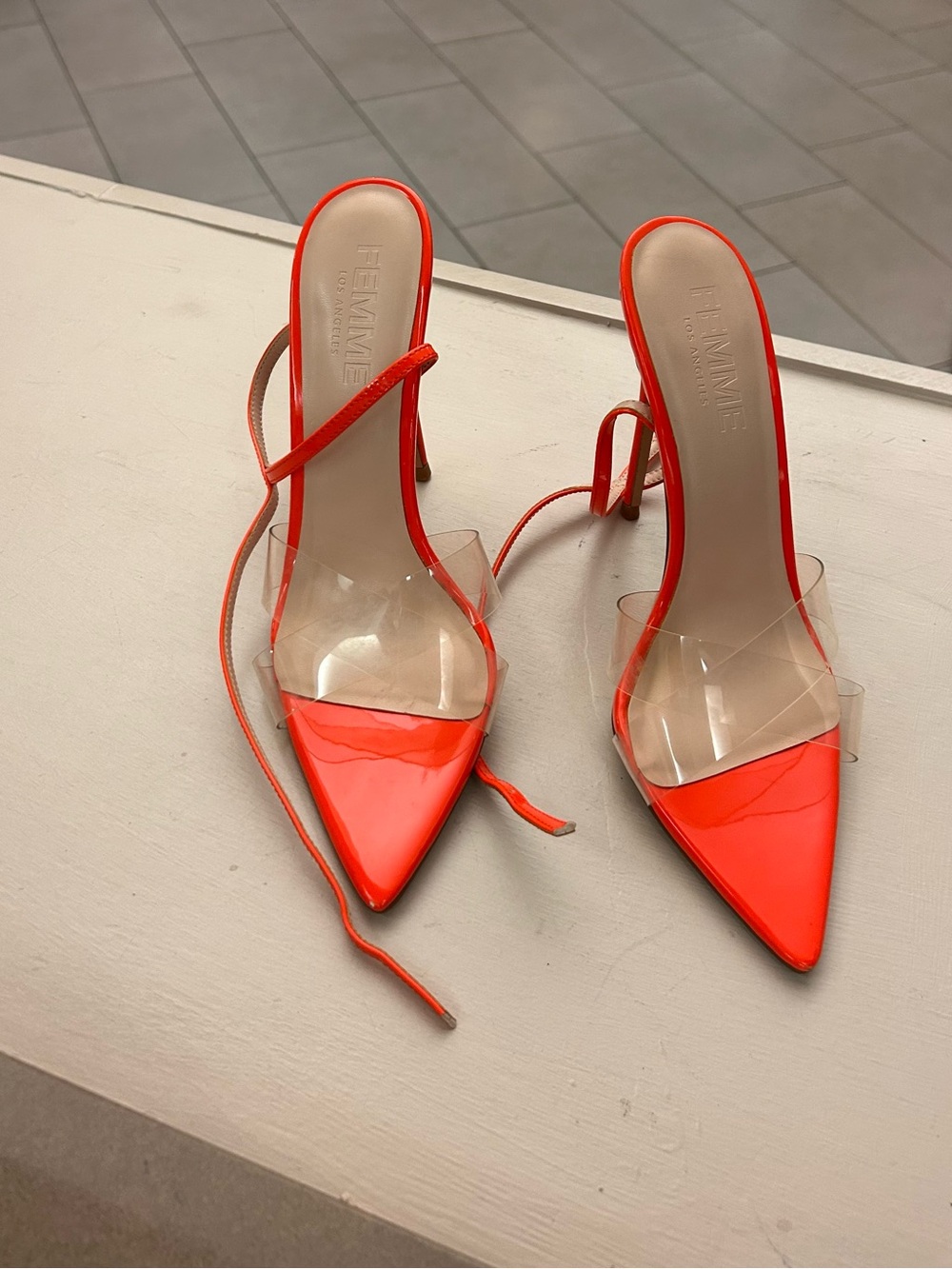 FEMME Los Angeles Pointed-Toe Orange PVC Strap Slingback Heels 39